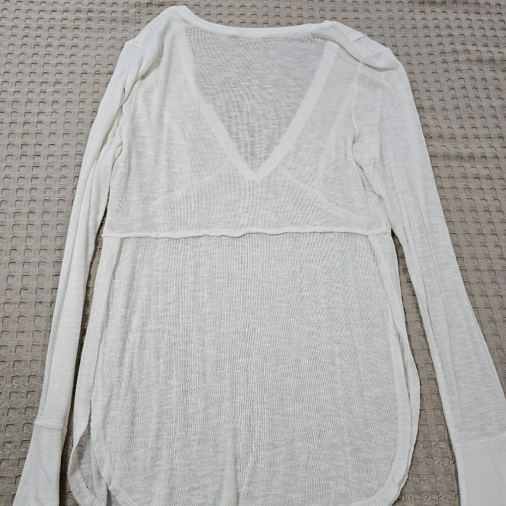 Intimately Free People Laying Low Long Sleeve Tee Size Large NWT - Picture 6 of 15